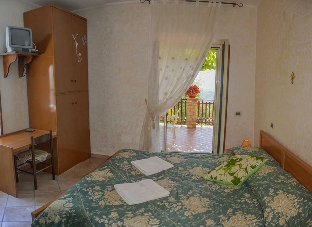Bed and Breakfast Casa Lieta Subiaco Exterior foto